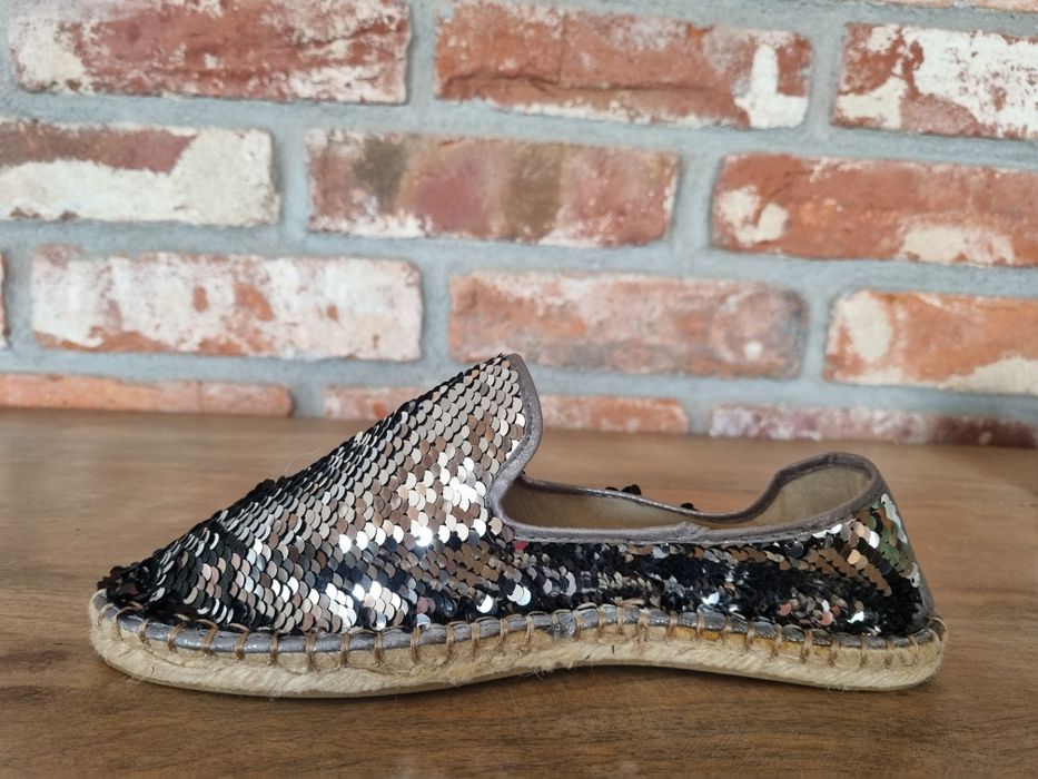 Cekinowe espadryle