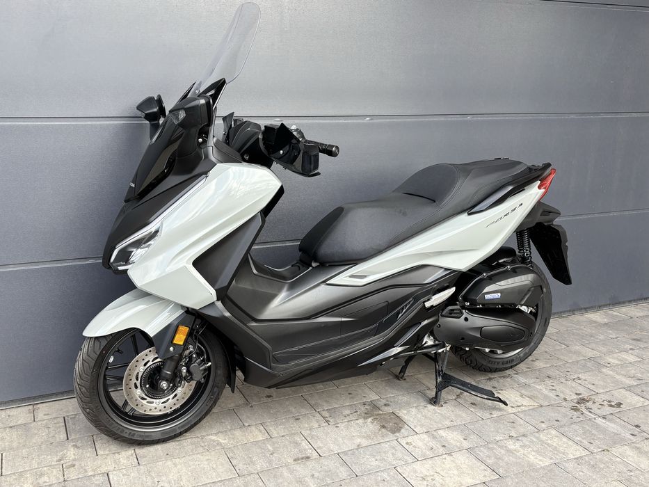 Honda nss Forza 125. 2024 Niemcy start stop maly przebieg xmax kymco