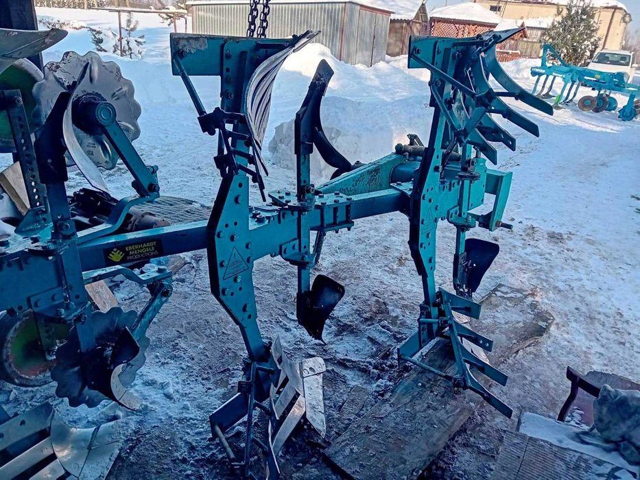 Плуг оборотний Eberhardt 3 корпусний як Lemken Europal 5 на кукурудзу