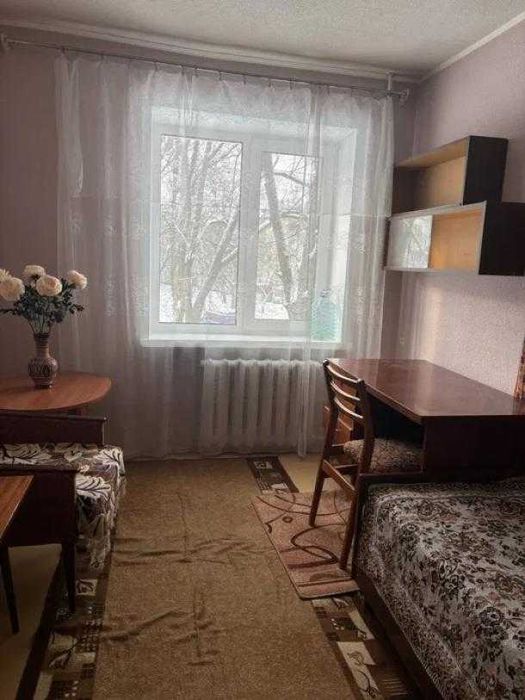 Продам 3к.кв. метро Масельского.