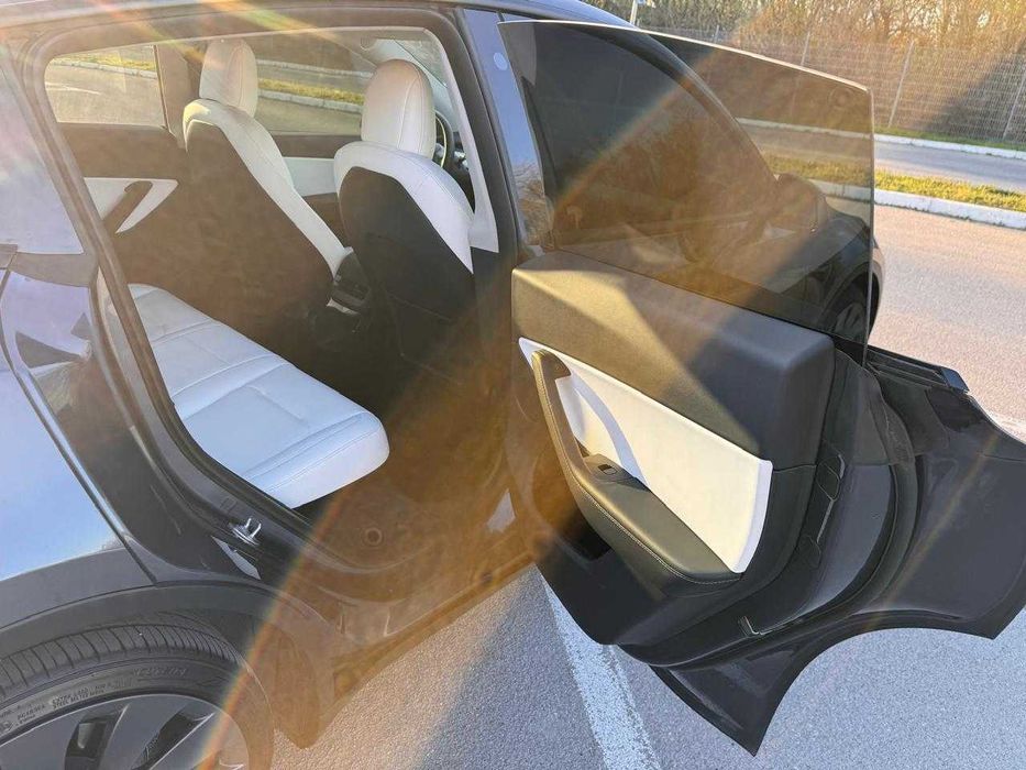 TESLA MODEL Y Performance 2022