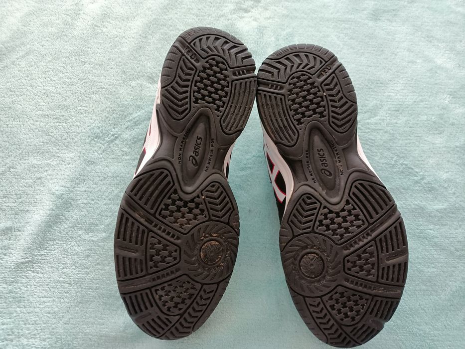 Buty Asics r.39 j. NOWE