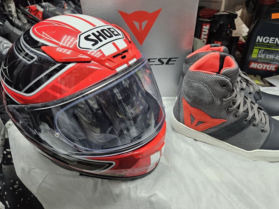 Мотошолом SHOEI NXR мотокуртка Alpinestars  мотоботи Dainese Daytona