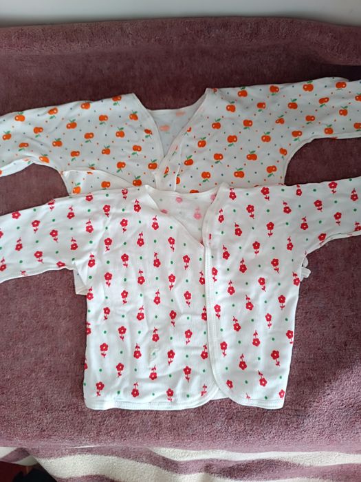 Одяг для немовлят - футболки, кофтинки