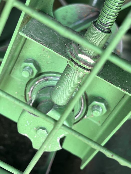 Свіжопривезений комбайн JOHN DEERE 1157 жатка Шумахер