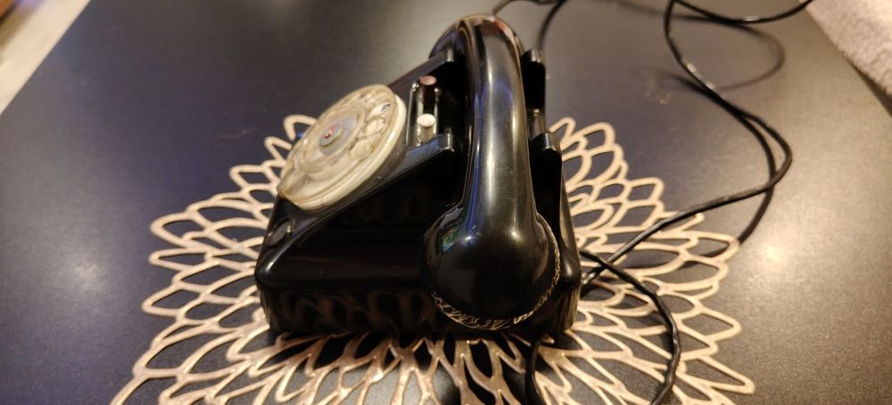 PRL telefon ebonitowy stary