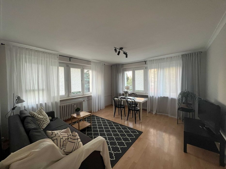 2 pokoje, 50 m, oddzielna kuchnia, parking