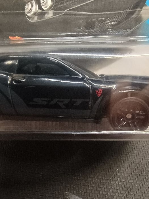 Hot Wheels dodge chelenger srt Demon nowy resorek autko