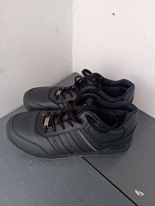 Зимові     кросівки