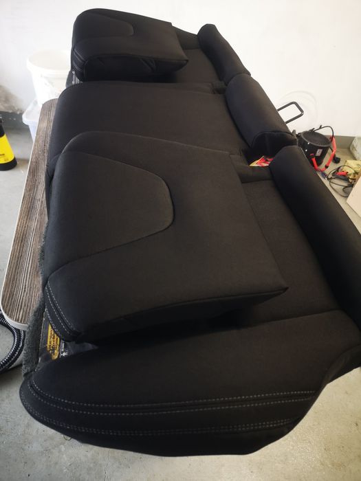 Kompleksowe czyszczenie aut. Pranie tapicereki