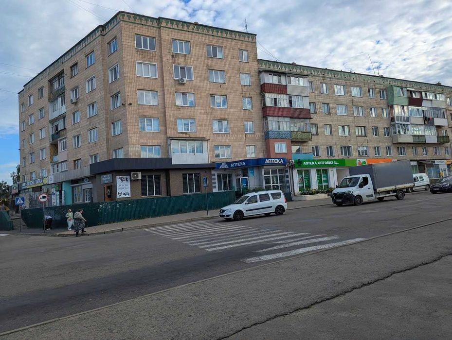 3 кімнатна квартира в Квасилові