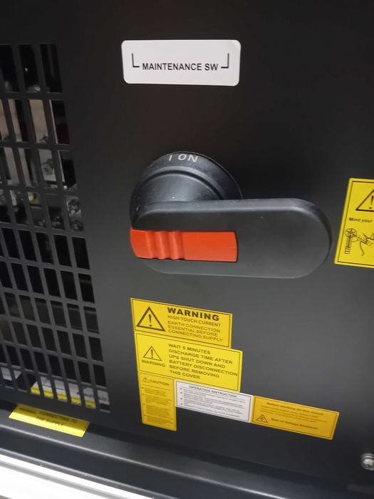 zasilacz APM trójfazowy 30kVA z możliwością rozbudowy do 90kVA