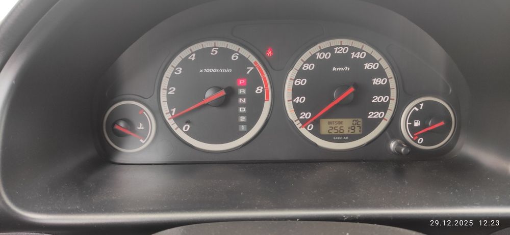 Продам  HONDA CR-V 2003г  газ-бензин     АВТО ВСЕ В РІДНІЙ ФАРБІ