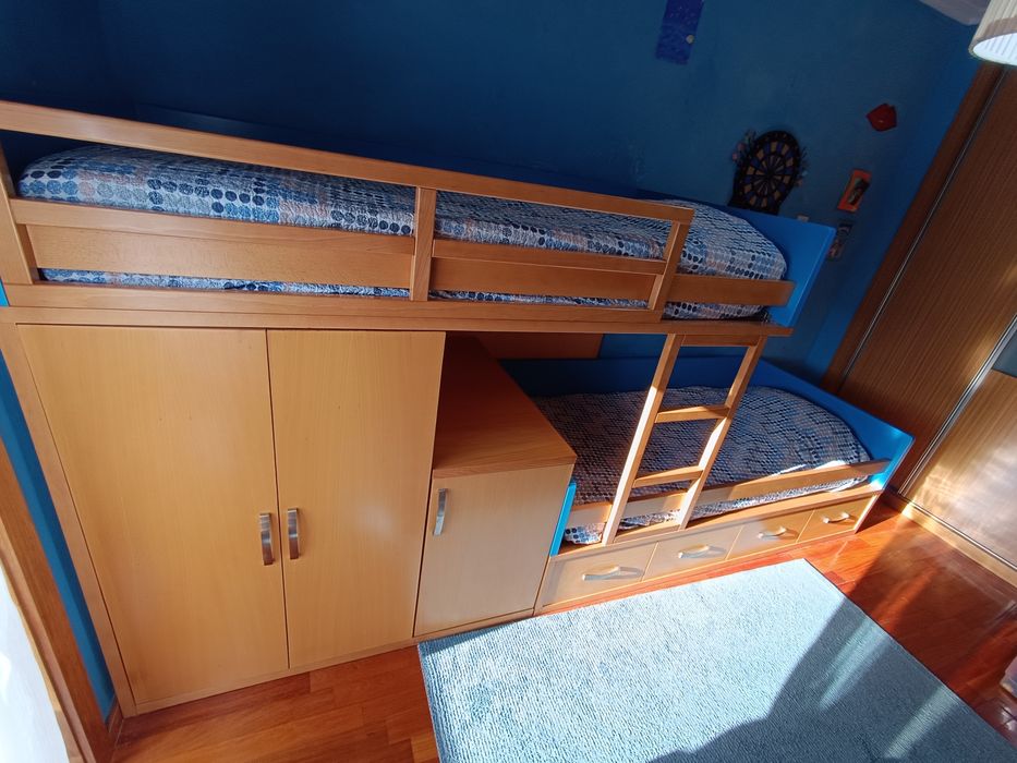Móvel com cama dupla