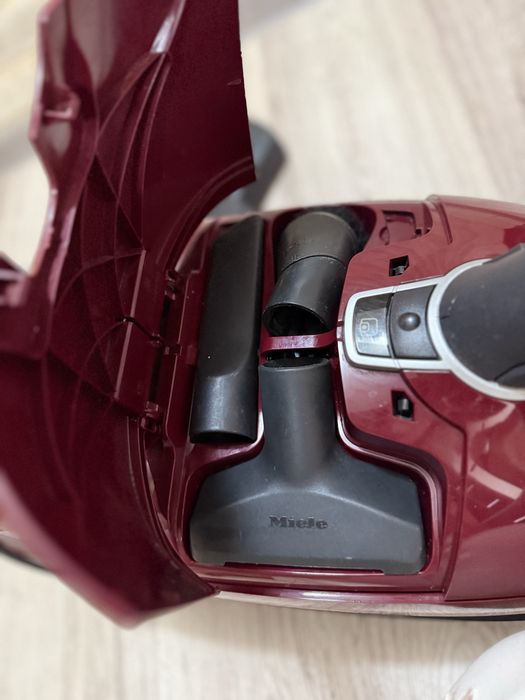Пилосос Miele S 8340 / Complete C3