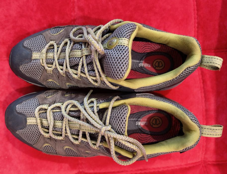 Трекинговые кроссовки Merrell