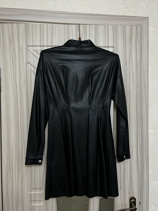 Плаття з екошкіри