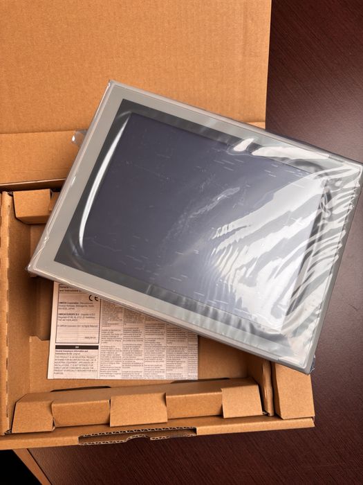 Panel Omron NS8-TV01-V2