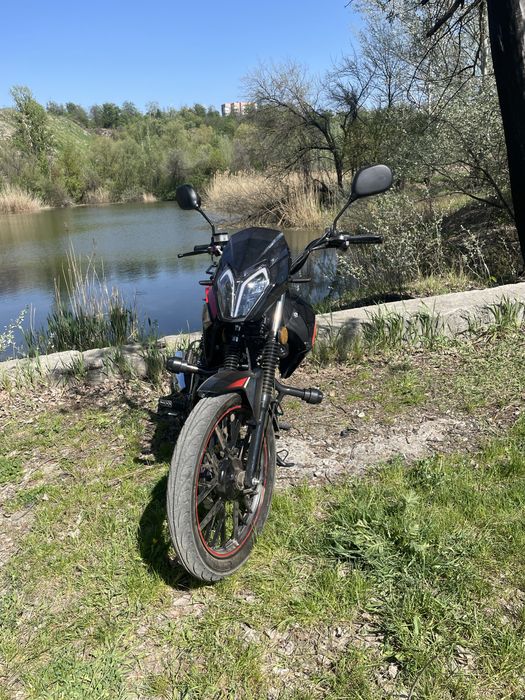 Продам мотоцикл спарк 125, в хорошем состоянии, заводиться отлично без вопросов, как на холодную так и на горячую, нужно заменить сайлен блоки