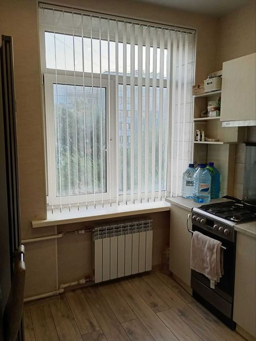 продам двокімнатну квартиру пр. Соборний (район вул. Кріпосна)