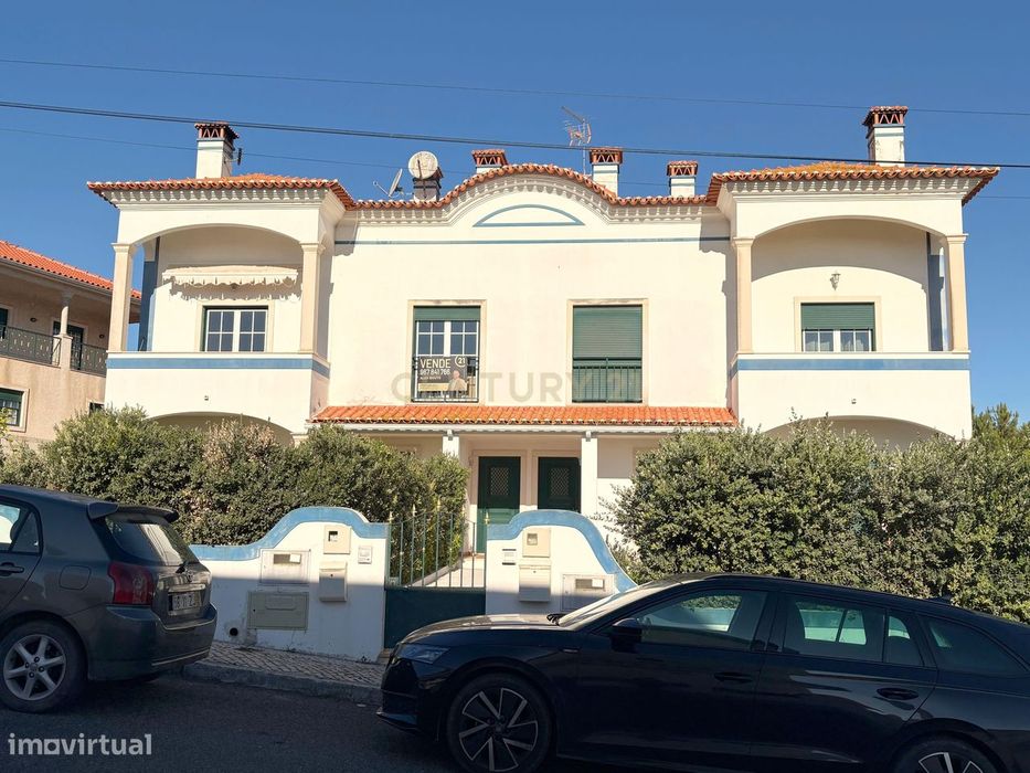 Apartamento duplex T2+1 em Salir do Porto