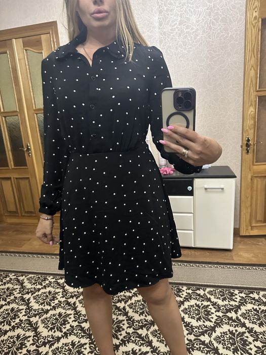 Стильна жіноча сукня