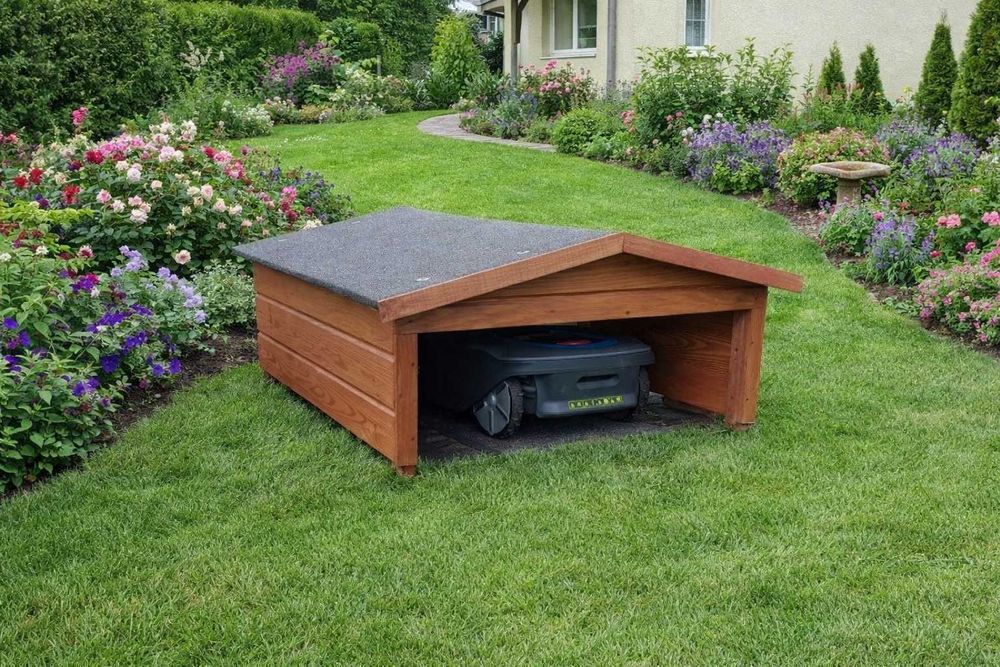 Domek, garaż dla kosiarki/robota koszącego