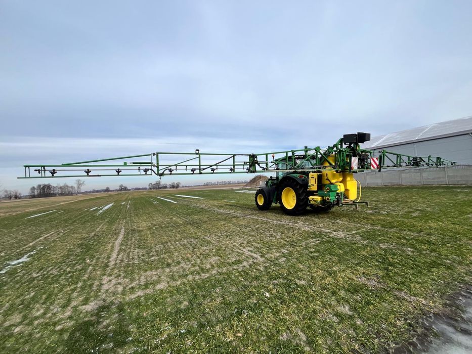 Opryskiwacz John Deere 512 *18 metrów*