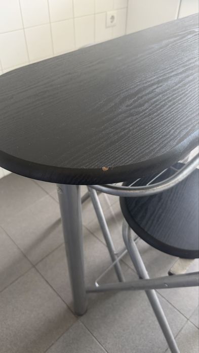 Mesa cozinha com bancos