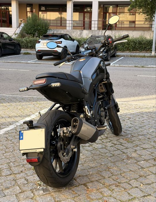 Benelli Leoncino 250