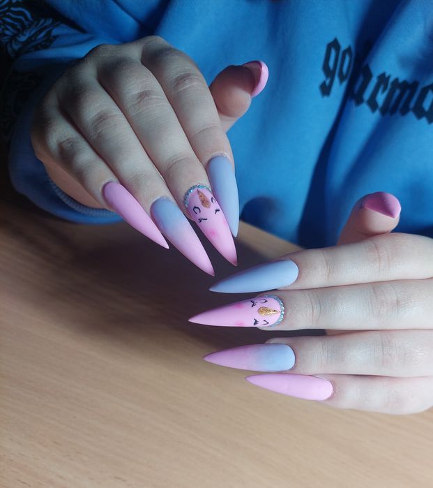 Фарбування волосся,стрижкі,Манiкюр.Нарощення нiгтiв