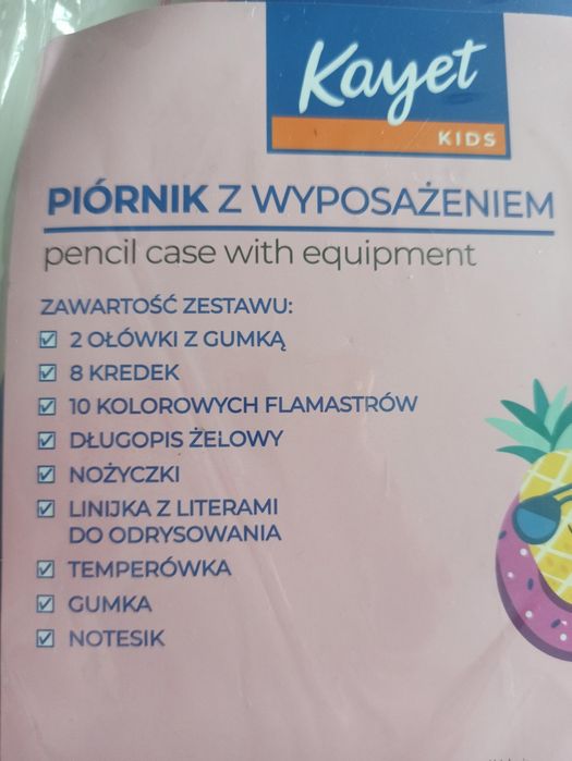 Piórnik z wyposażeniem