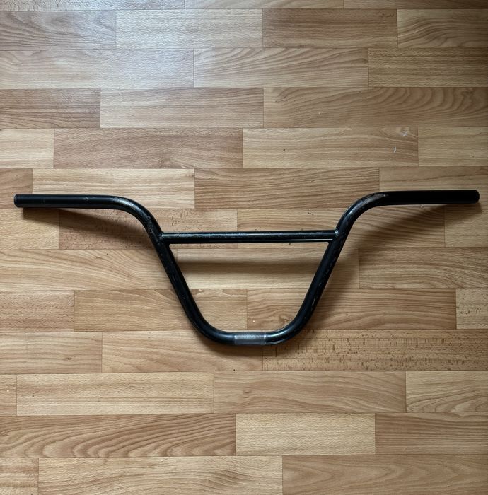 BMX кермо Cult 9”