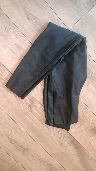 Spodnie ze skóry ekologicznej Esmara