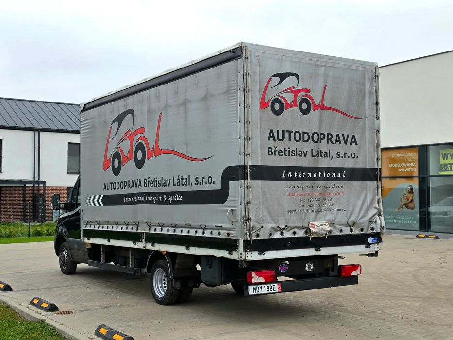 Mercedes-Benz 519  Plandeka