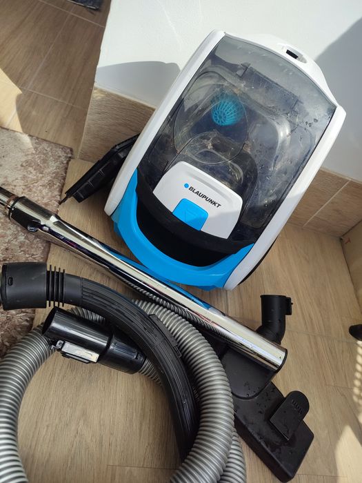 Безмішковий пилосос Blaupunkt VCC301
