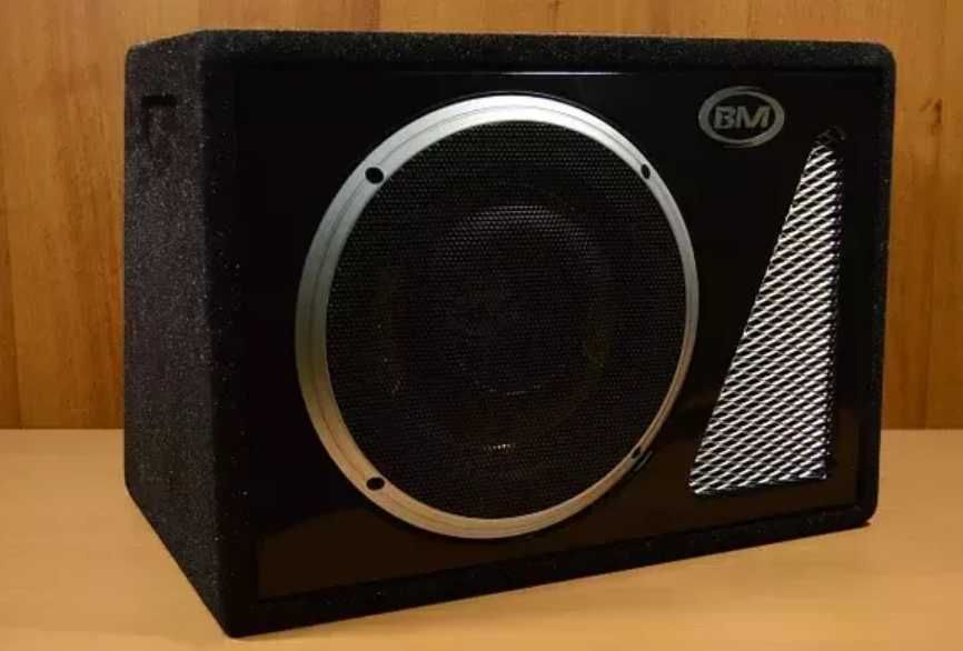 Сабвуфер в машину 250 Ват со встроенным усилителем активный