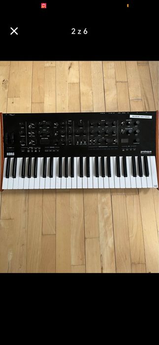 Korg prologue 8 syntezator keyboard pianino