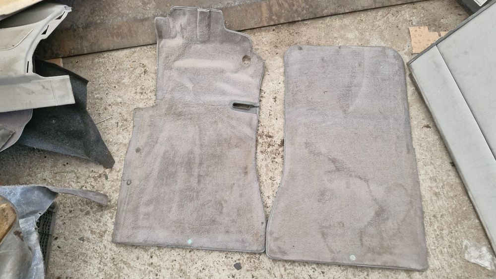 tapicerka podłoga wykładzina dywaniki mercedes w126 szara