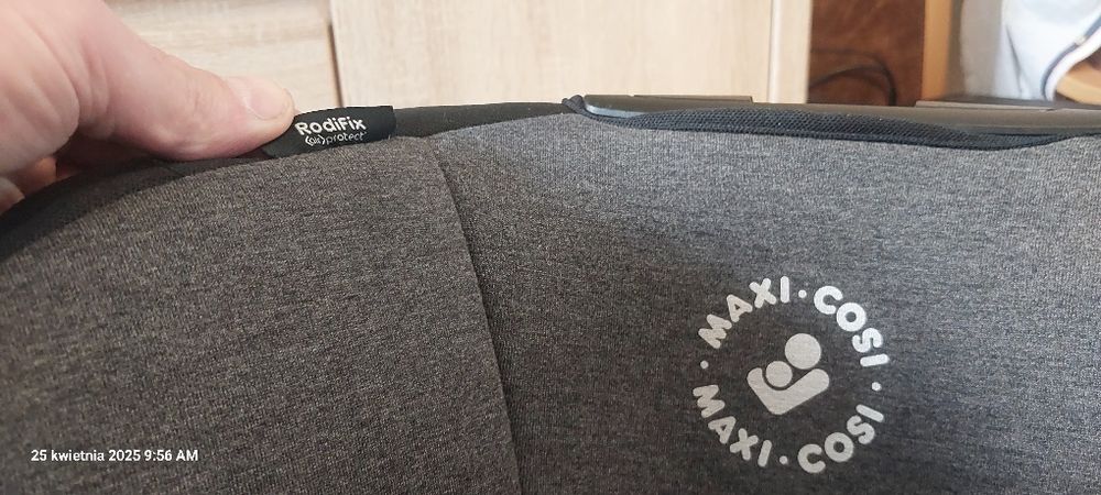 Fotelik samochodowy Maxi Cosi dla dziecka 15-36kg