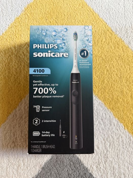 Зубна щітка Philips Sonicare 4100