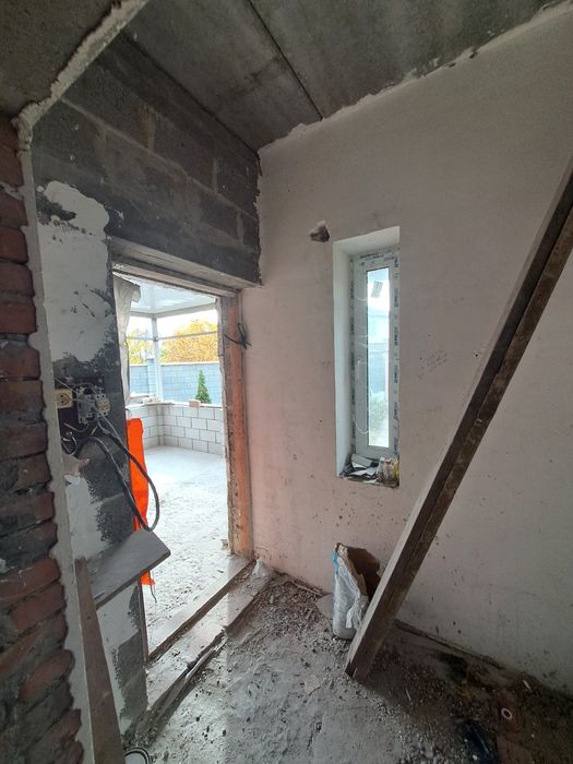 Готовий будинок під чистовий ремонт . Фонтанка.