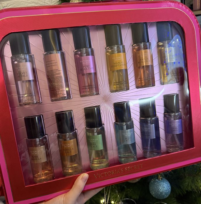 Подарункові набори вікторія сікрет, міні спрей, блиски для губ