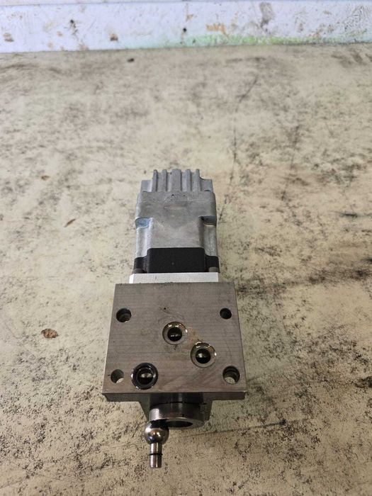 Silnik krokowy do Case CVX 1135 1145 1155 1170 1190 1195 120 130 140 150 160 170 175 195 84144265 THL.5500261720