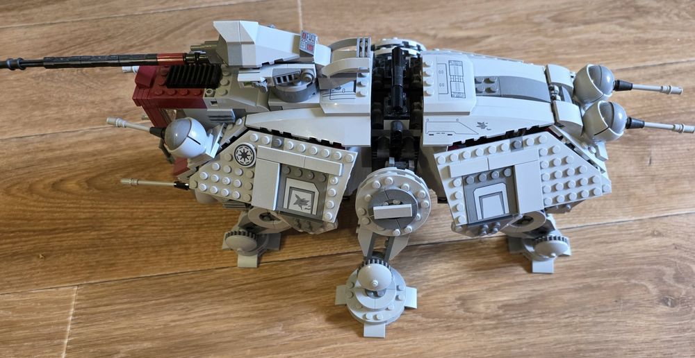 Lego Star Wars  75337 Крокохід AT-TE