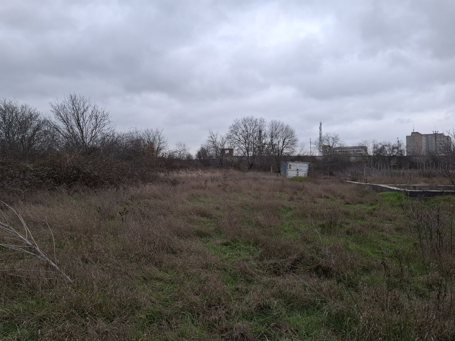 Участок в черте города