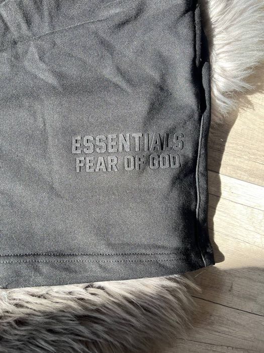 Шорти Essentialls ,Знижка ‼️