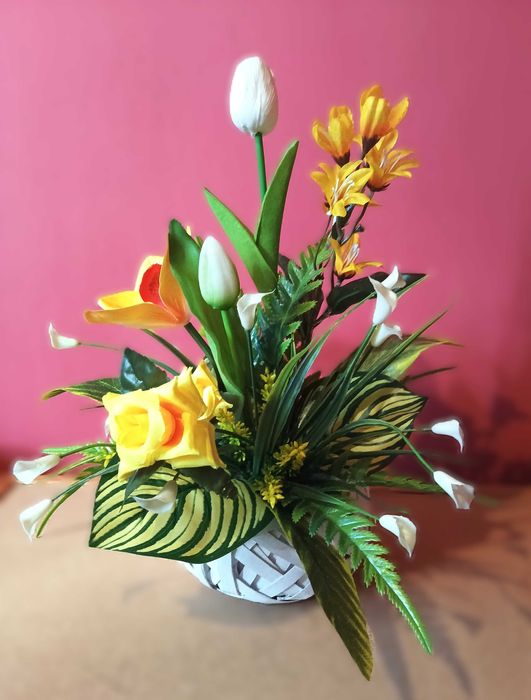 stroik na pomnik, cmentarz, pojedynczy, wiosenny