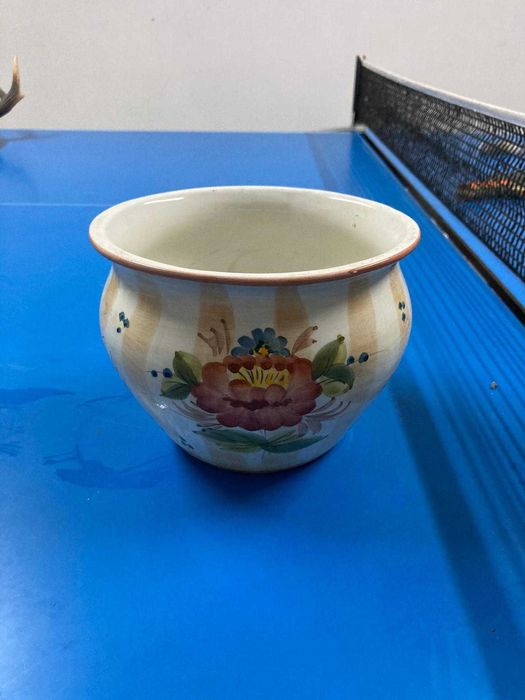 jarra em porcelana