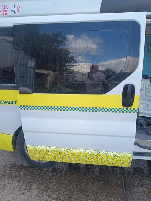 Drzwi przesuwne lewe prawe Opel Vivaro A Renault Trafic II Nissan primaster oryginał